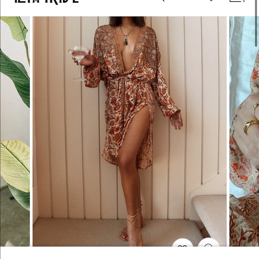 LAGUNA BEACH FLORAL KIMONO